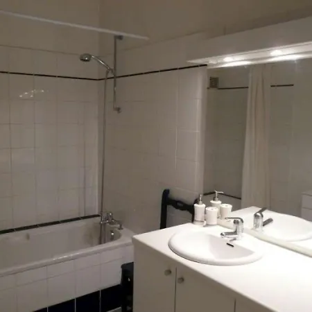 Feriehus Cestas, 5 Pieces, 10 Personnes - Fr-1-440-212 *